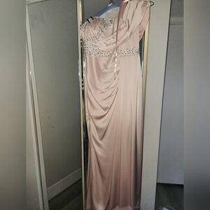 Elegant Pink Evening Gown with Embellishments